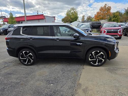2024 Mitsubishi Outlander PHEV SEL