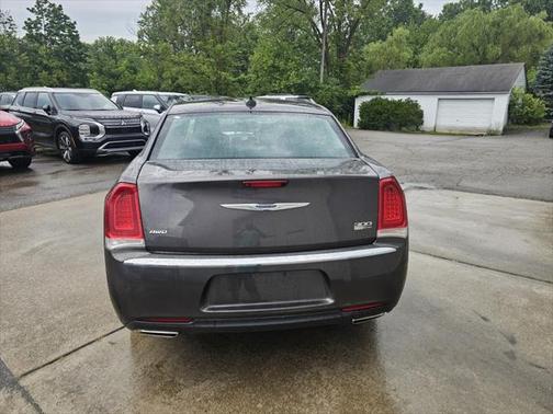 2019 Chrysler 300 Limited