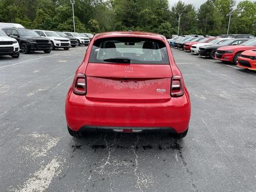 2024 FIAT 500e INSPI(RED) FWD