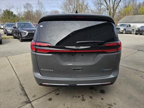 2025 Chrysler Pacifica Hybrid Select