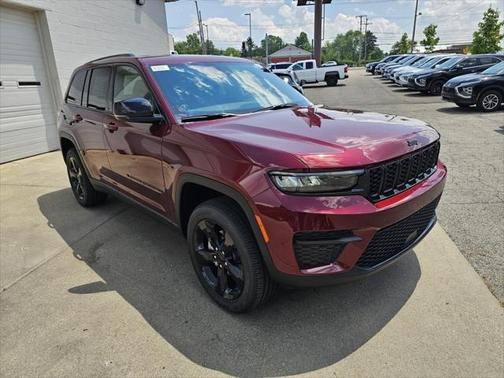 2025 Jeep Grand Cherokee Altitude