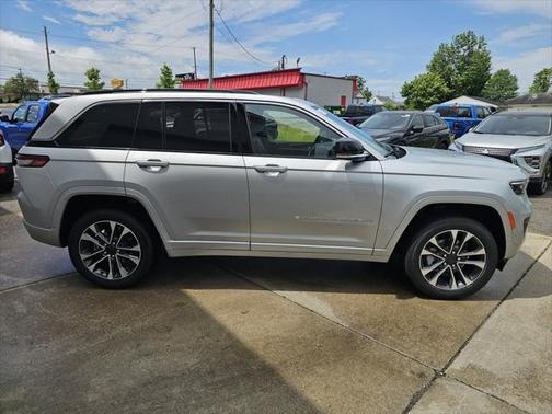 2025 Jeep Grand Cherokee Overland