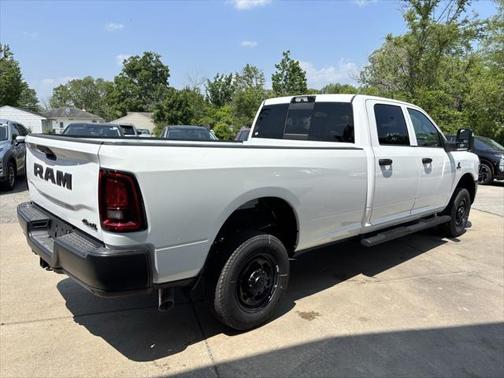 2025 RAM 2500 Tradesman Crew Cab 4x4 8' Box