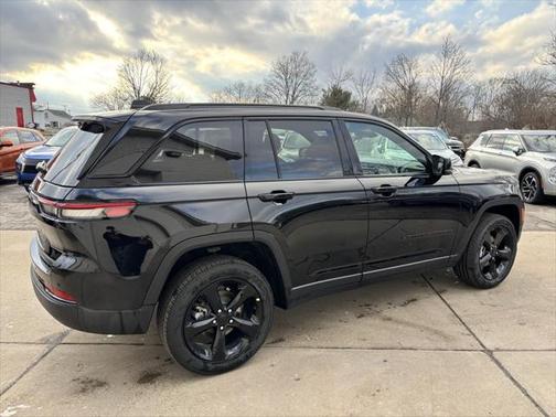 2025 Jeep Grand Cherokee Altitude