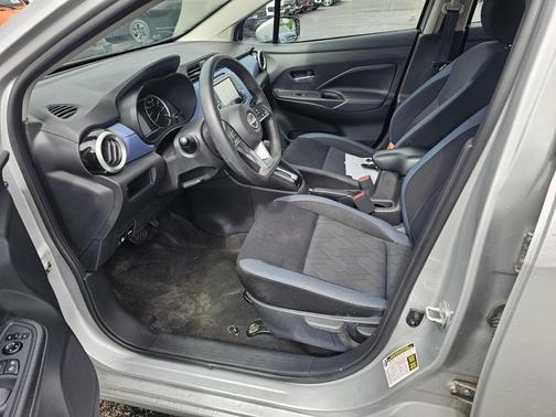 2023 Nissan Versa 1.6 SV