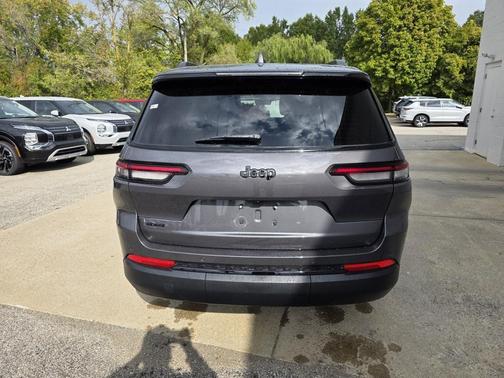 2025 Jeep Grand Cherokee L Altitude