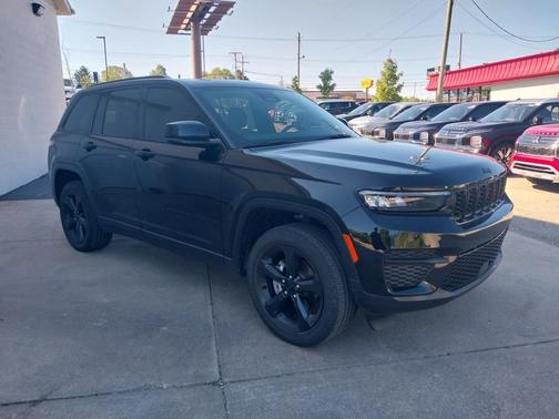 2023 Jeep Grand Cherokee Altitude
