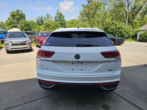 2022 Volkswagen Atlas Cross Sport 3.6L V6 SE w/Technology