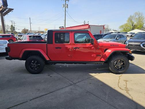 2025 Jeep Gladiator Willys
