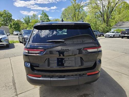 2025 Jeep Grand Cherokee L Altitude