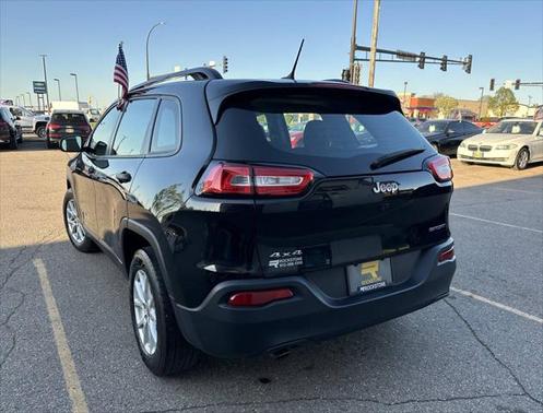 2016 Jeep Cherokee Sport