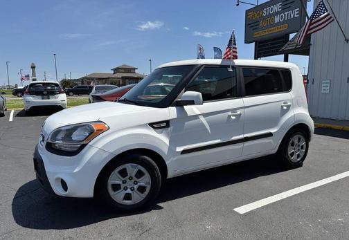 2013 Kia Soul Base