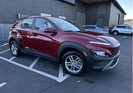 2023 Hyundai KONA SE