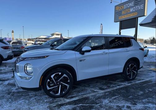 2023 Mitsubishi Outlander PHEV SE S-AWC