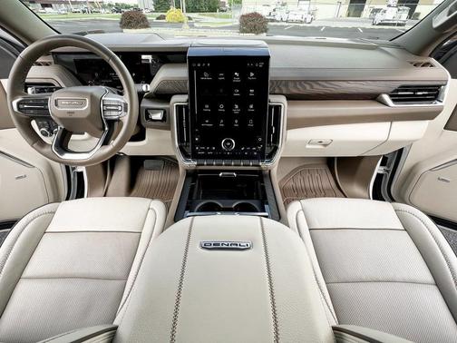 2025 GMC Yukon XL Denali