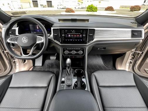 2022 Volkswagen Atlas Cross Sport 3.6L V6 SE w/Technology