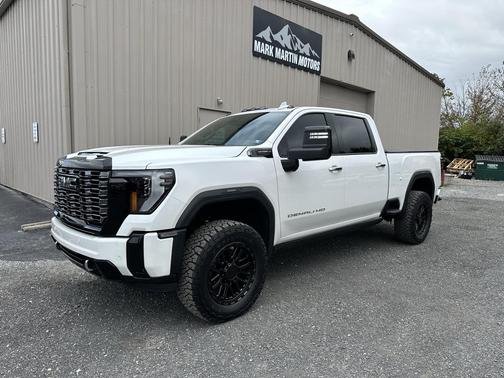 2025 GMC Sierra 3500 Denali
