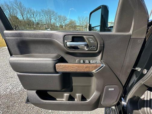 2023 GMC Sierra 2500 Denali