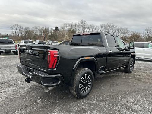 2025 GMC Sierra 3500 Denali