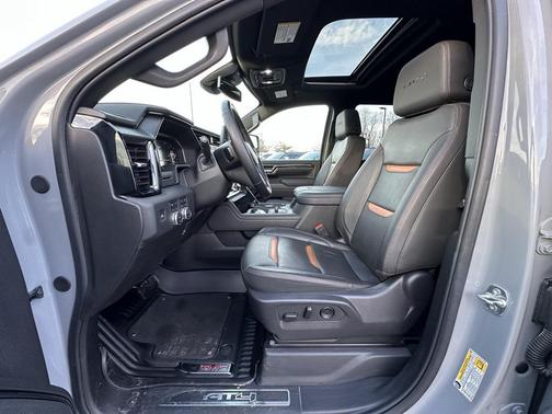 2025 GMC Sierra 3500 AT4