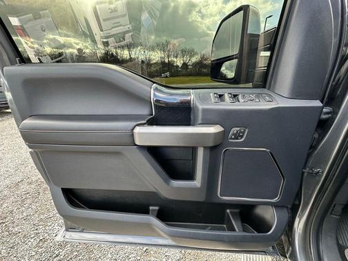 2022 Ford F-350 Platinum