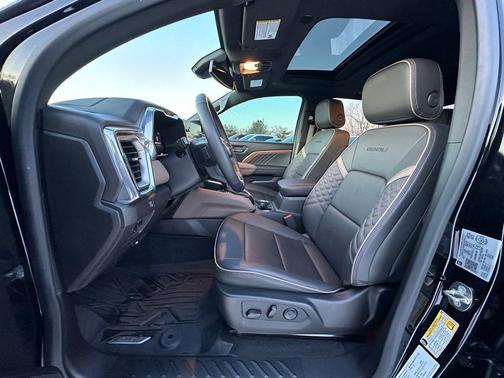 2023 GMC Canyon Denali