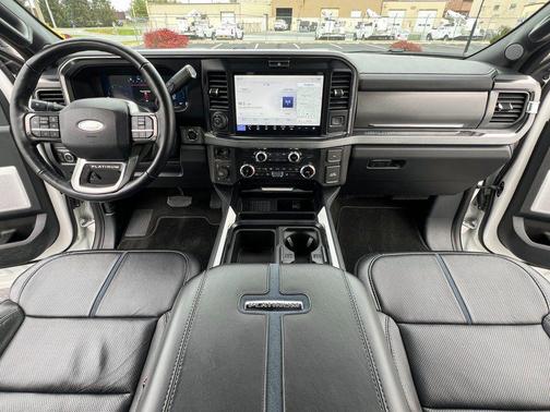 2025 Ford F-250 Platinum