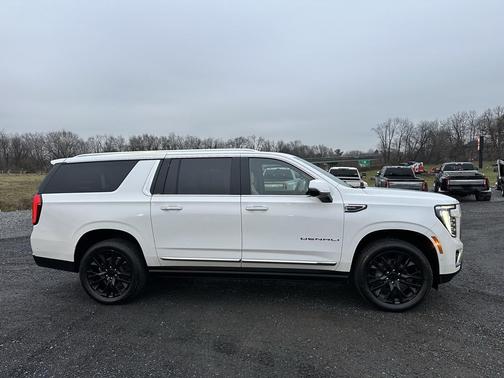 2025 GMC Yukon XL Denali