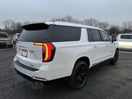 2025 GMC Yukon XL Denali