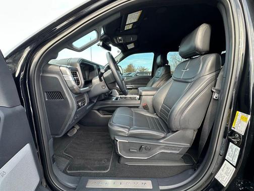 2025 Ford F-350 Platinum