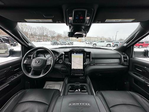 2022 RAM 2500 Limited Crew Cab 4x4 6'4' Box