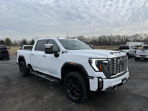 2024 GMC Sierra 2500 Denali