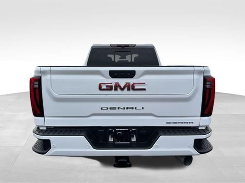 2024 GMC Sierra 2500 Denali