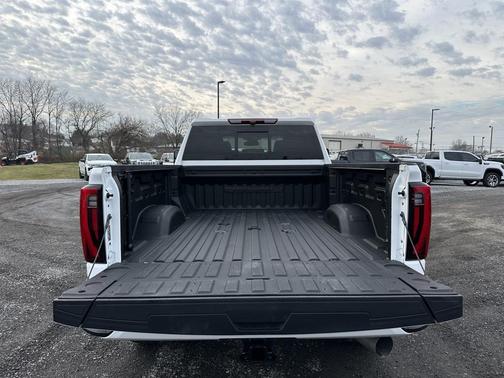 2024 GMC Sierra 2500 Denali