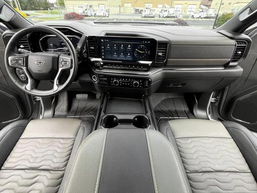 2024 Chevrolet Silverado 2500 4WD Crew Cab Standard Bed ZR2