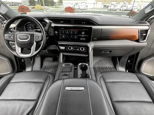 2025 GMC Sierra 2500 Denali