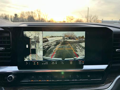 2025 GMC Sierra 1500 Elevation