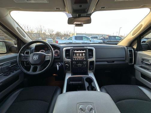 2019 RAM 1500 Classic Warlock Crew Cab 4x4 5'7' Box