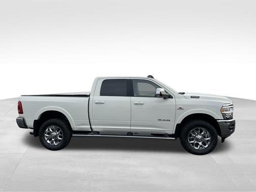 2022 RAM 2500 Laramie Crew Cab 4x4 6'4' Box