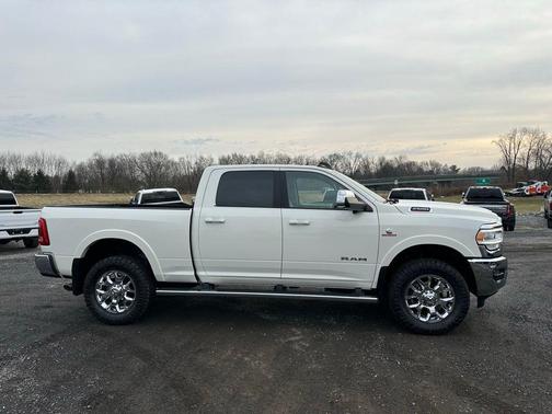 2022 RAM 2500 Laramie Crew Cab 4x4 6'4' Box