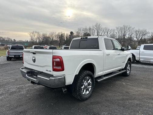 2022 RAM 2500 Laramie Crew Cab 4x4 6'4' Box