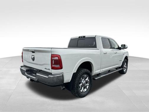 2022 RAM 2500 Laramie Crew Cab 4x4 6'4' Box