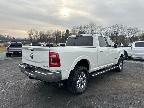 2022 RAM 2500 Laramie Crew Cab 4x4 6'4' Box