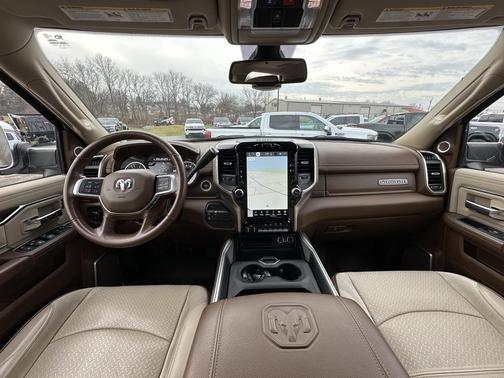 2022 RAM 2500 Laramie Crew Cab 4x4 6'4' Box