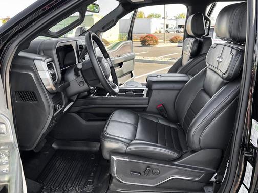 2025 Ford F-250 Platinum