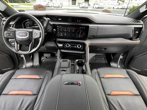 2025 GMC Sierra 2500 AT4