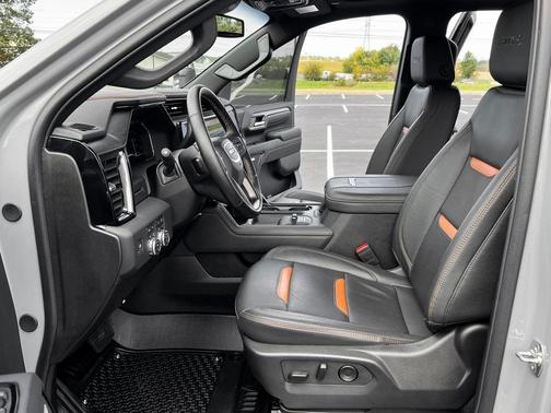 2025 GMC Sierra 2500 AT4
