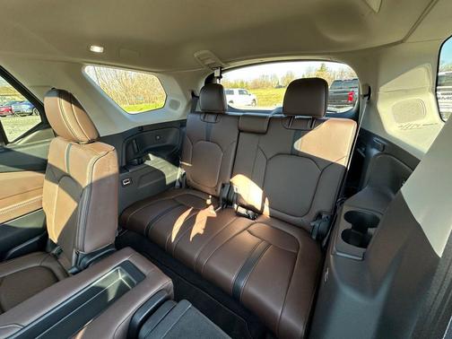 Crystal Black Pearl 2023 Honda Pilot AWD Elite