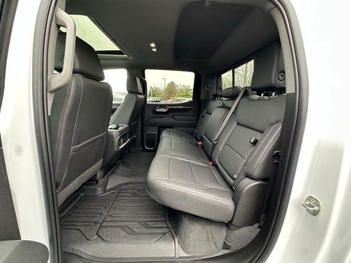 Summit White 2023 GMC Sierra 1500 Elevation