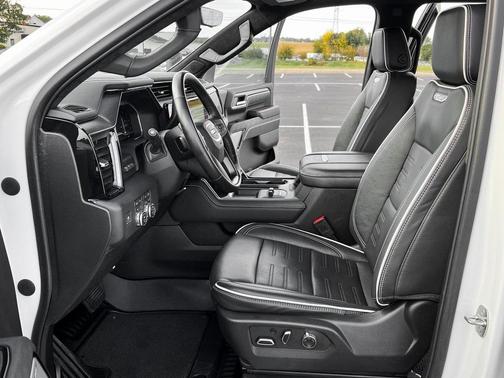 2024 GMC Sierra 2500 AT4